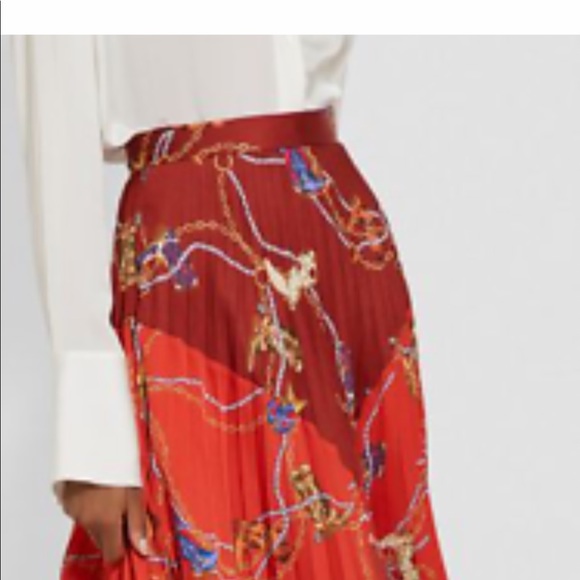 Sandro Dresses & Skirts - Sandro skirt outstanding design